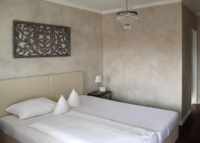 Hotel Zur Sonne 3*